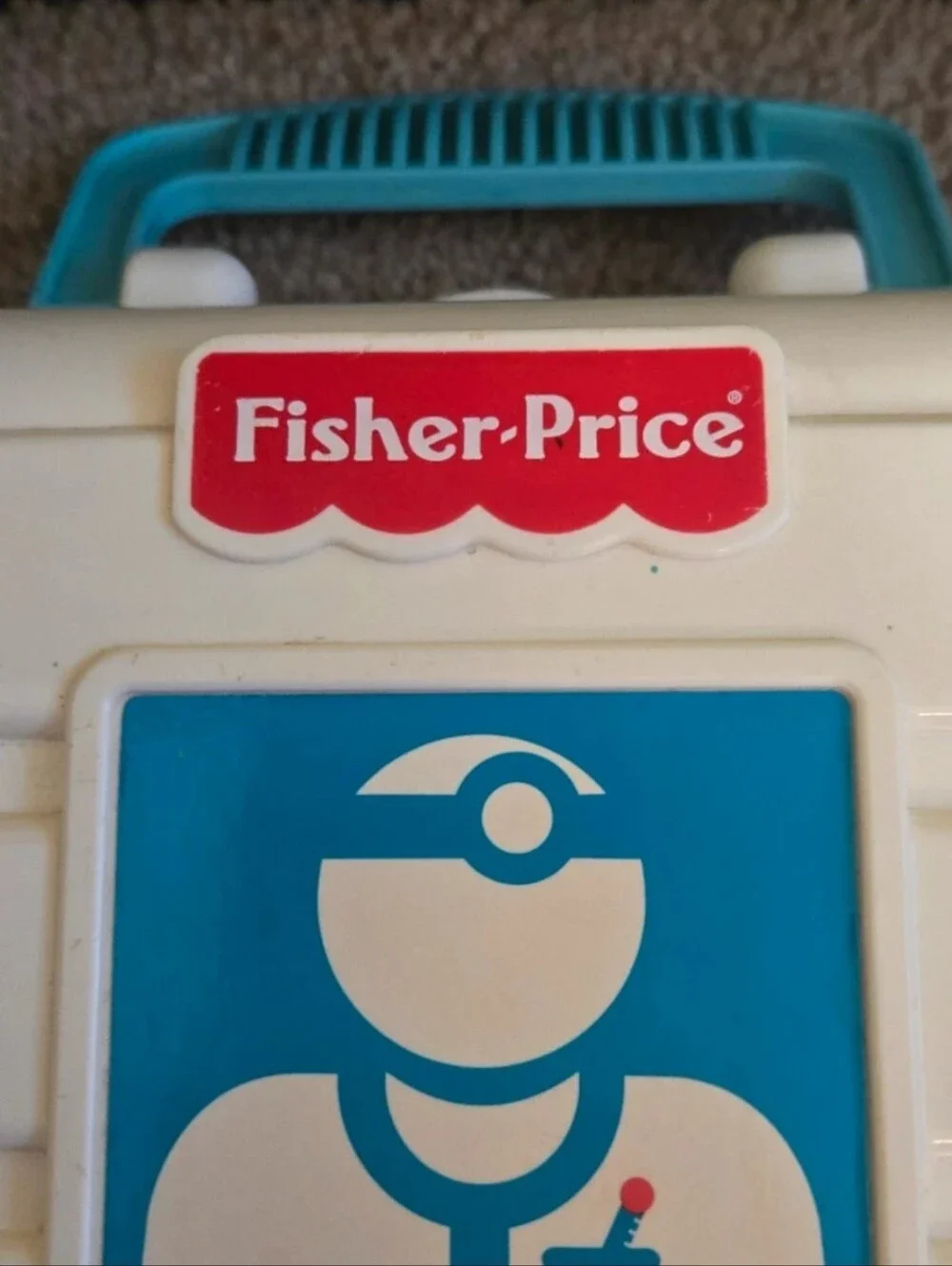 1989 Fisher Price  Medical Dr Kit with 1 Accessory